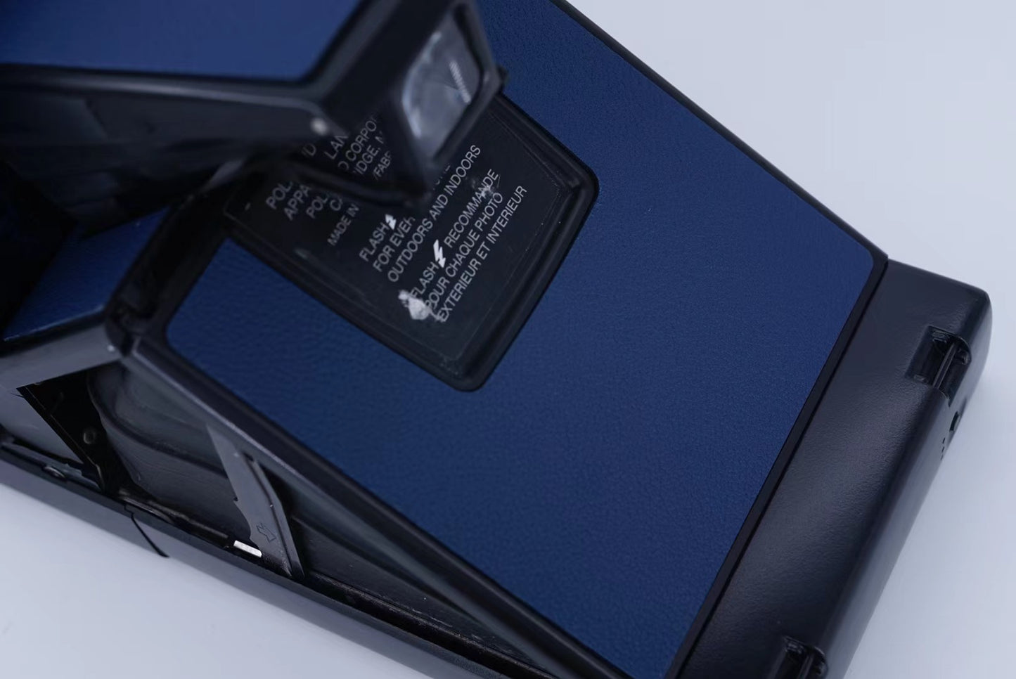 Polaroid SLR680 SE CAMERA SEABLUE AND POWER KIT S