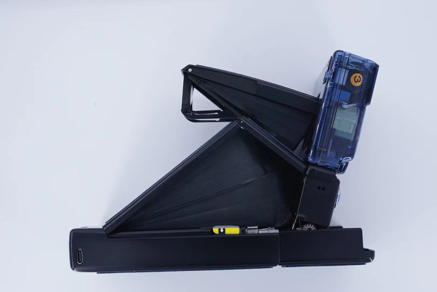 Polaroid SLR680 SE CAMERA SEABLUE AND POWER KIT S