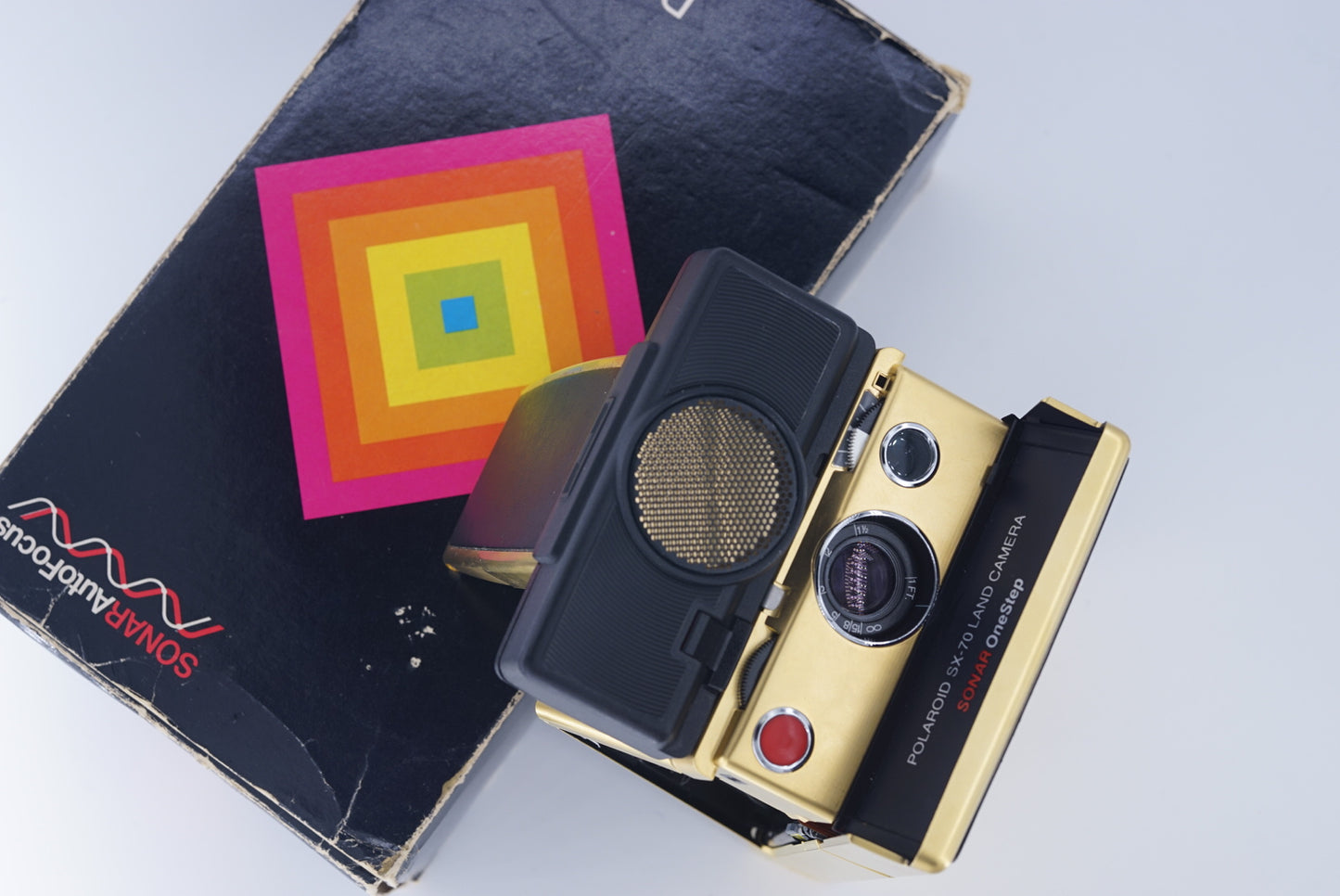 SX-70 SONAR AUTOFOCUS "24K GOLD EDITION"WITH POWER KIT S INSTANT FILM CAMERA