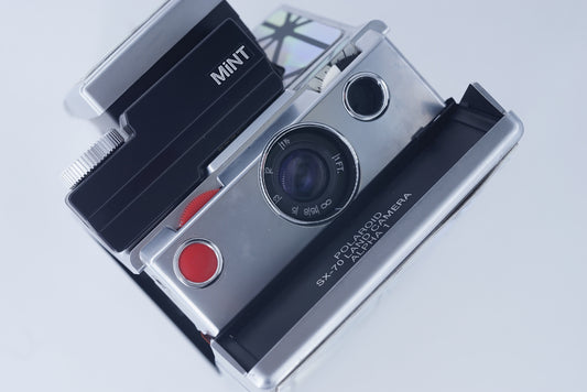 POLAROID SX70 ALPHA MINT 670X WITH POWER KIT S