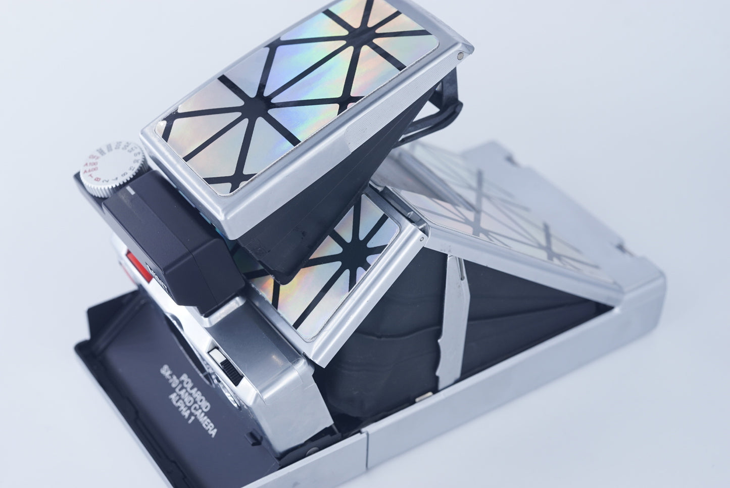 POLAROID SX70 ALPHA MINT 670X WITH POWER KIT S