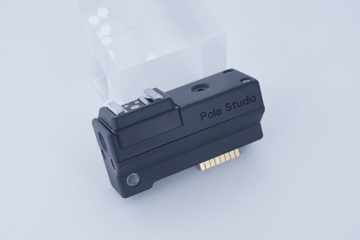 Flash adapters for the Polaroid SX-70、Sonar hot shoe POLAFLASH 4.0 ADAPTER