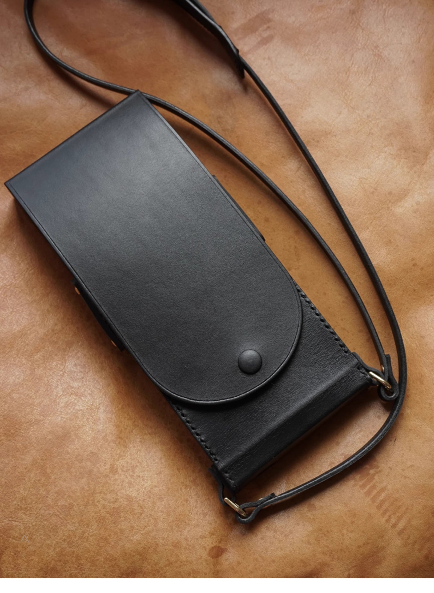 POLAROID SLR 680/690 CAMERA BAG HANDMADE Leather folding bag