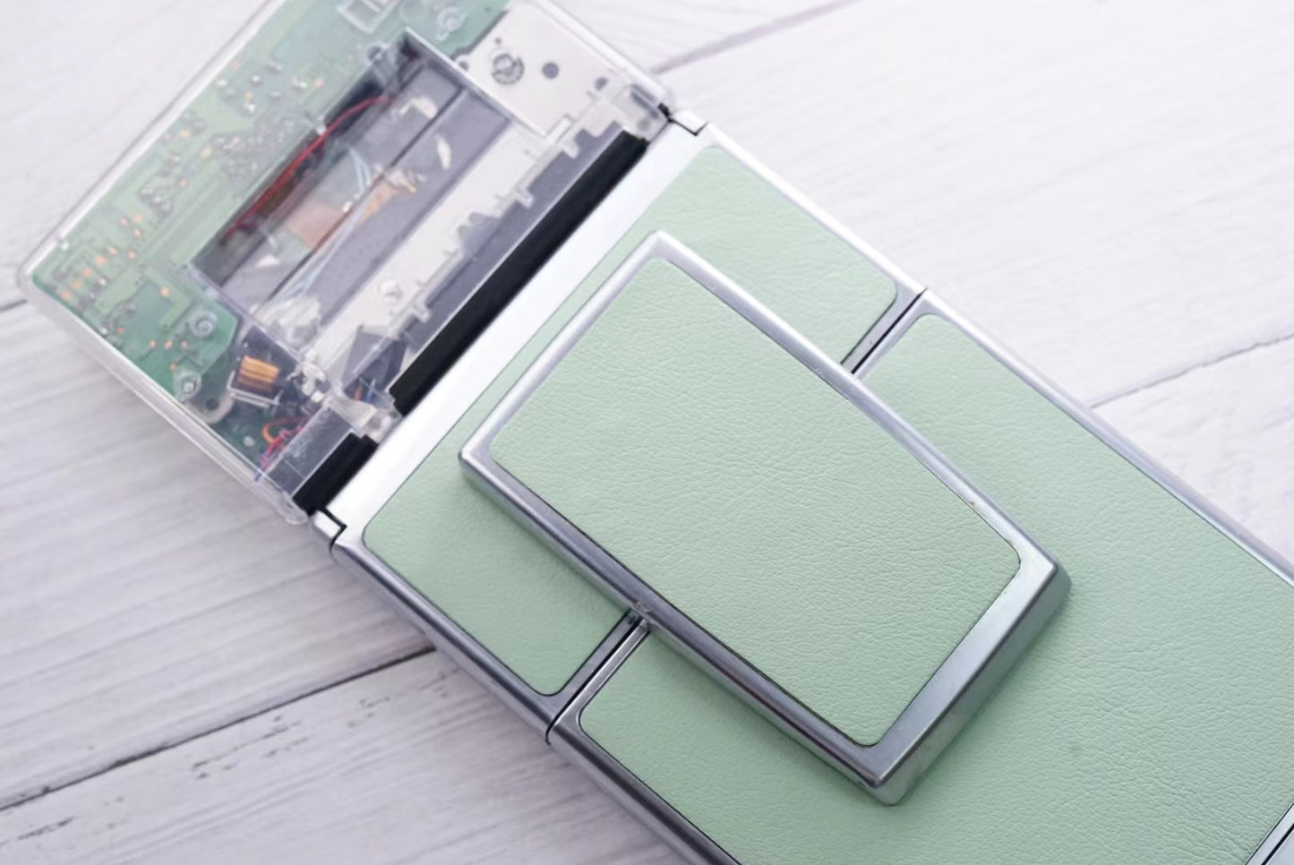 Polaoid SLR 690 MINT GREEN Custom Edition transparent  and sliver body