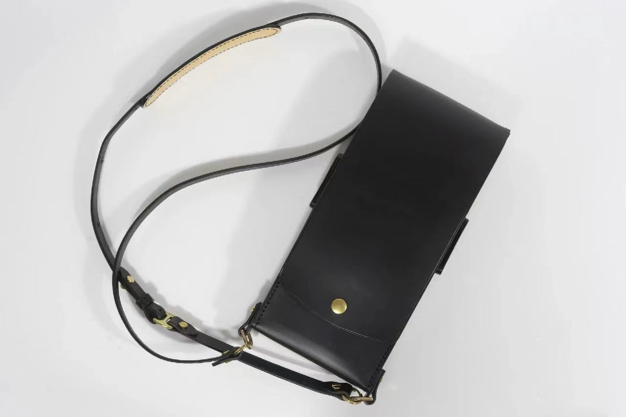 POLAROID SLR 680/690 CAMERA BAG HANDMADE Leather folding bag