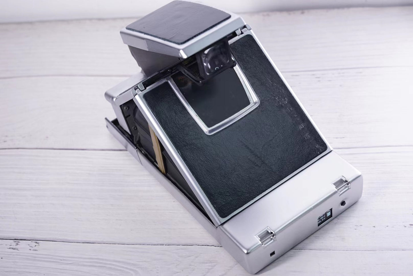 Polaroid Mint-670s silver come with Power evo pro Oled