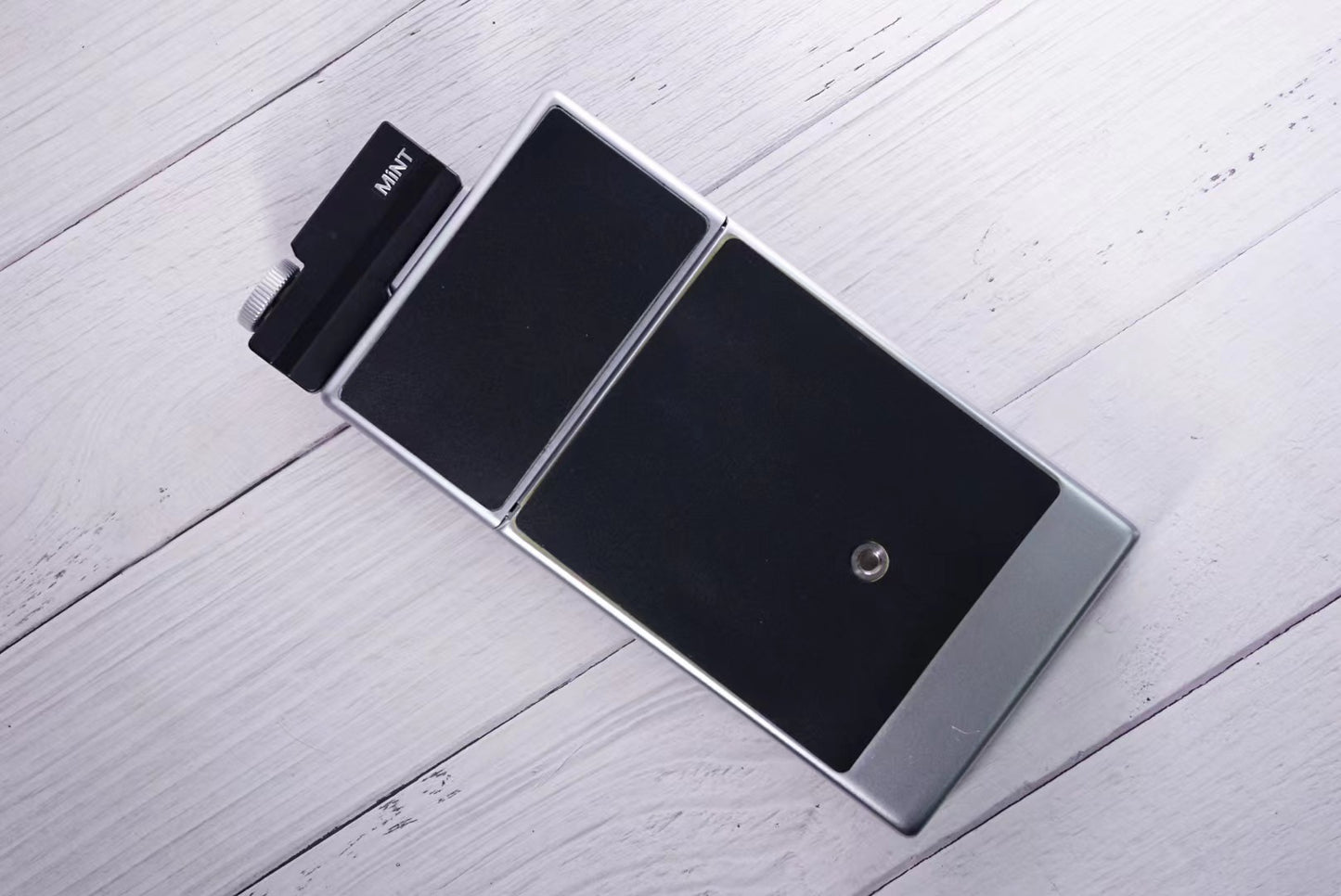Polaroid Mint-670s silver come with Power evo pro Oled