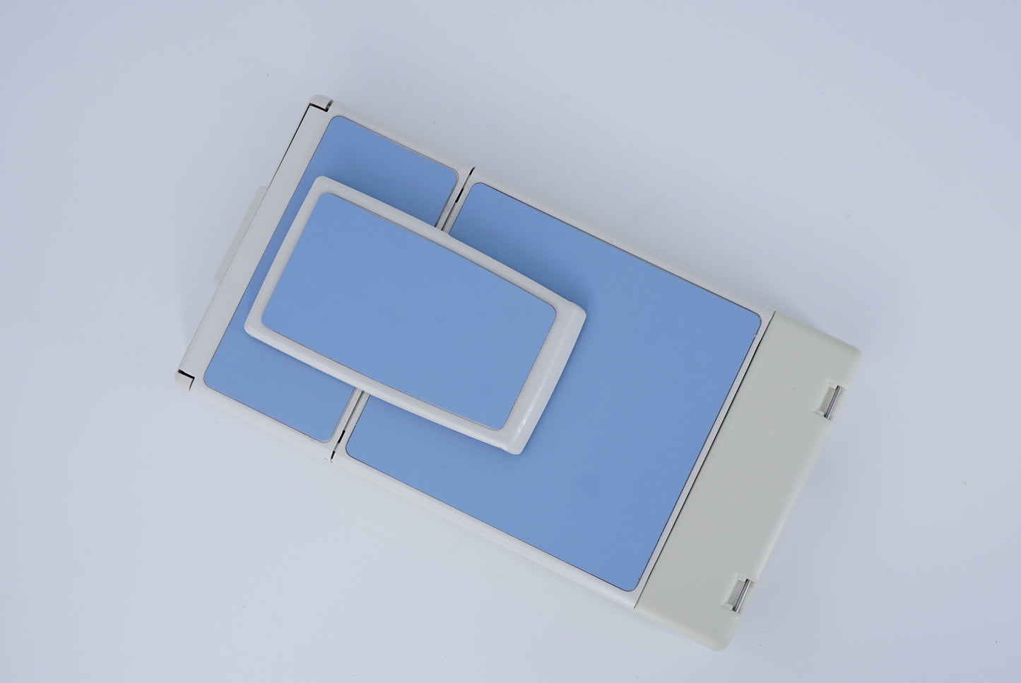 Polaroid Sx70 MODEL 2 WIHITE ivory camera Power kit*SKY BLUE
