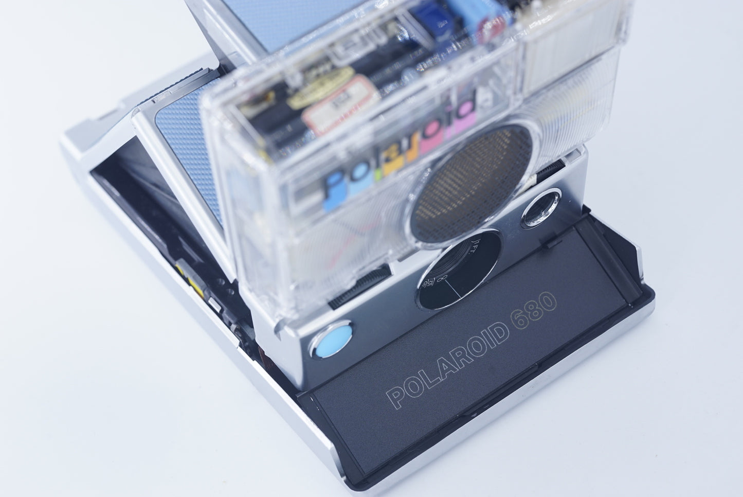 Polaroid SLR680 Transparent vision ISO600 SKY BLUE Shutter button