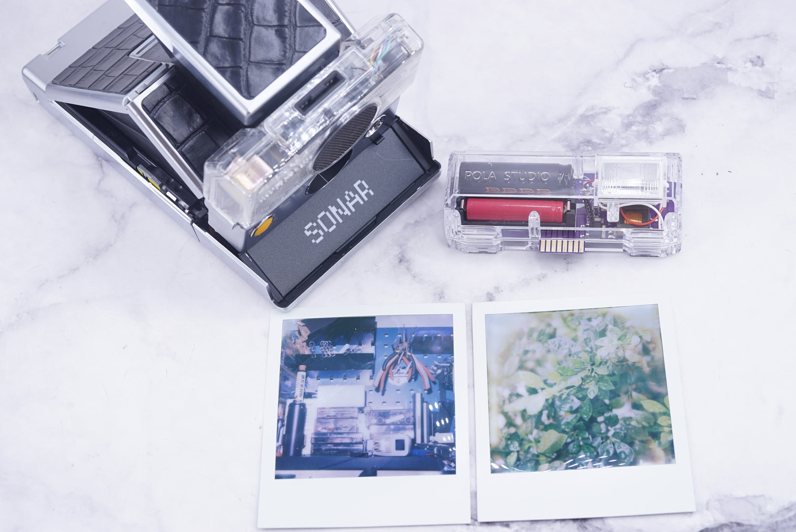 Polaroid XS70 Sonar 600custom  ケース、フィルム付 NEW PCB*Polaroid SX 70 Sonar Camera CLEAR HOUSING transparent