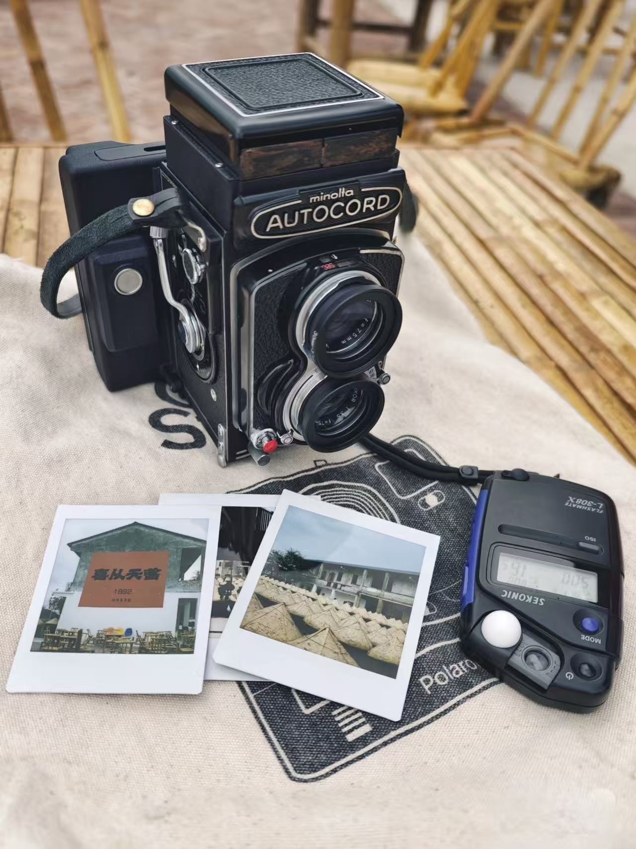 MINOLTA AUTOCORD CAMERA SQ INSTAX BACK FUJIFILM SQUARE FILM