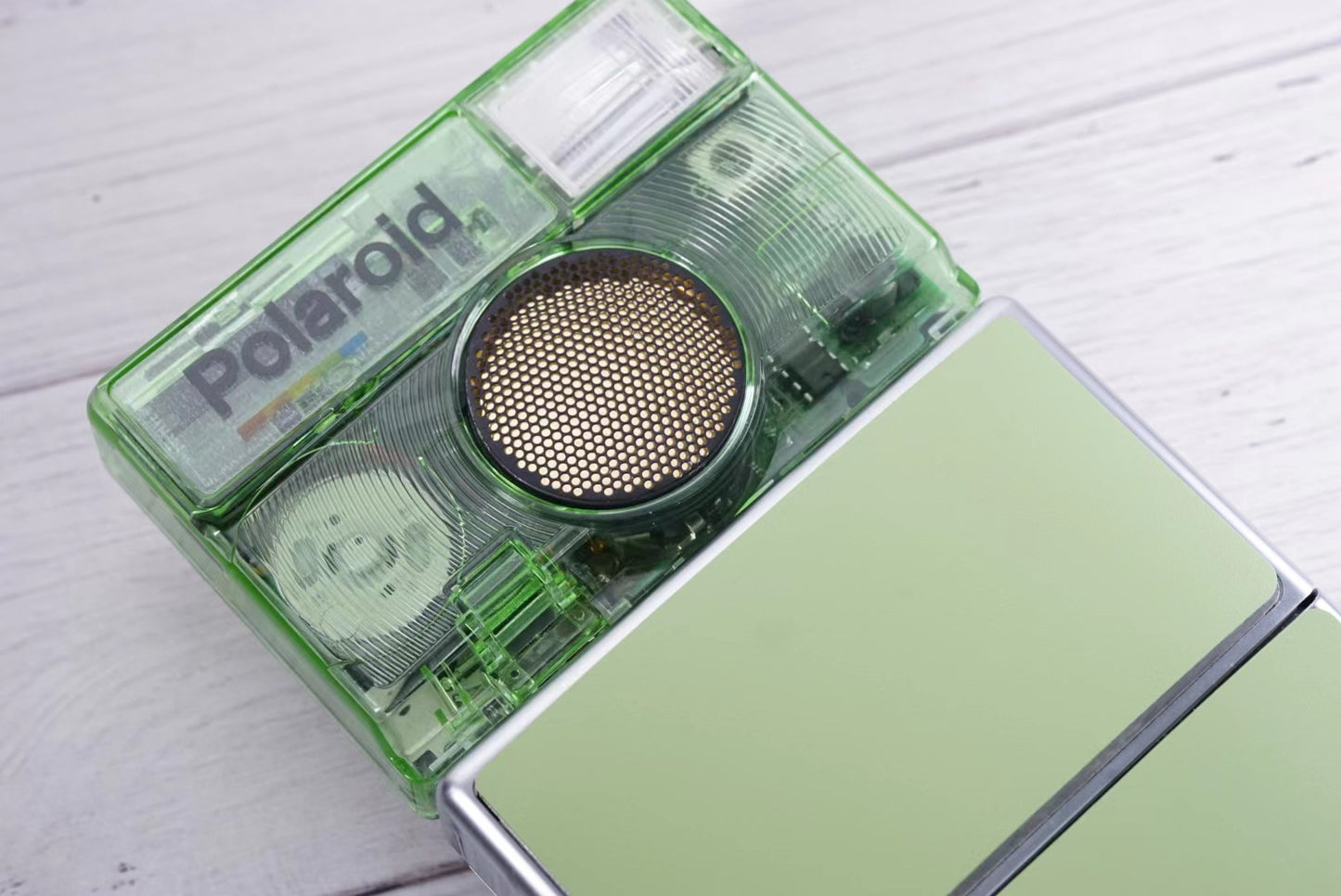 Polaoid SLR 690 Emerald green Custom Edition transparent