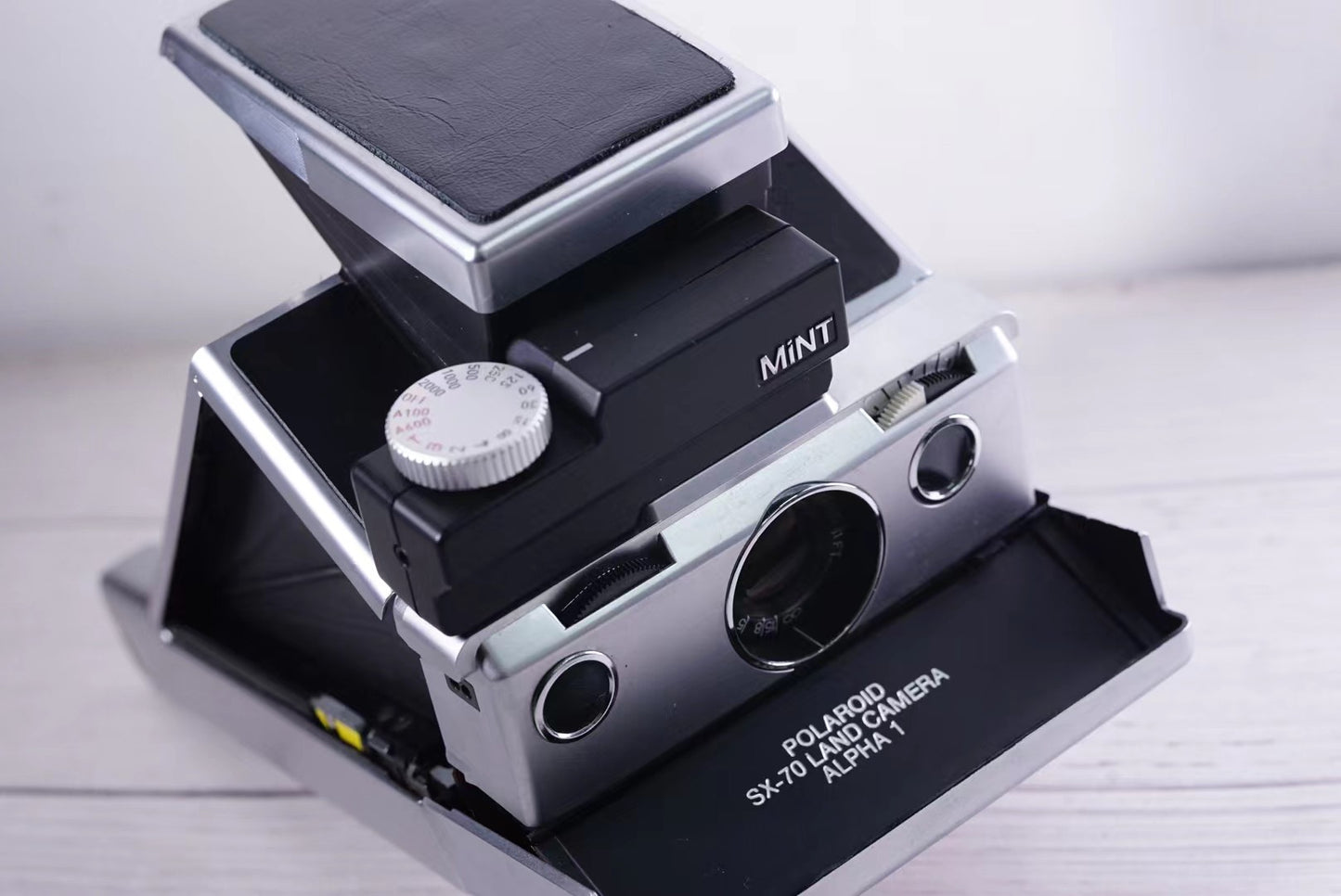 Polaroid Mint-670s silver come with Power evo pro Oled