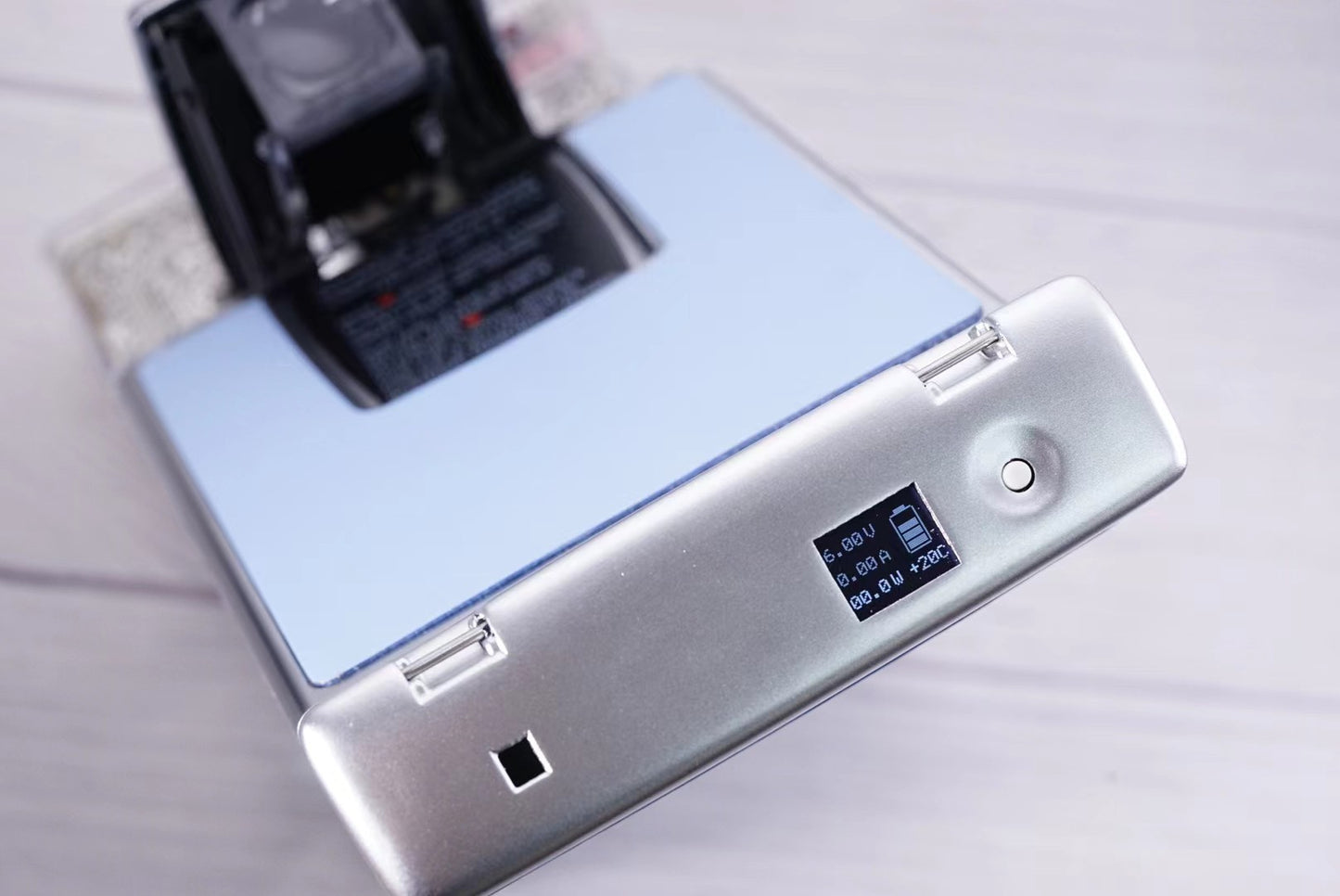 Polaroid SLR680 Transparent vision ISO600 BABY BLUE Shutter button EVO POWER KIT